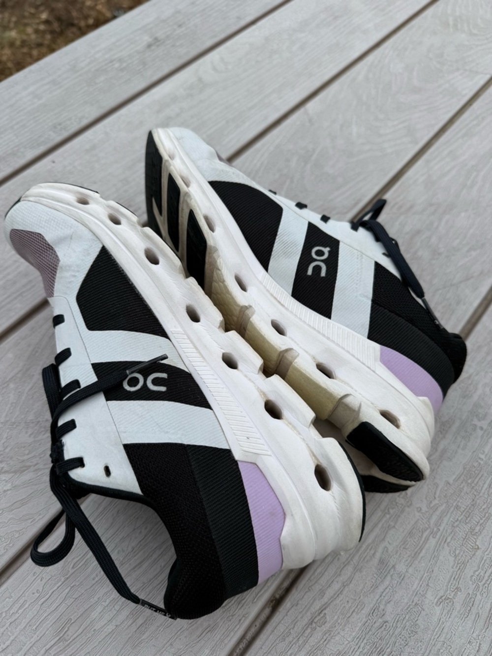 On Running Women's Trainer Sneakers in Mauve, Black & White - Picture 4 of 6